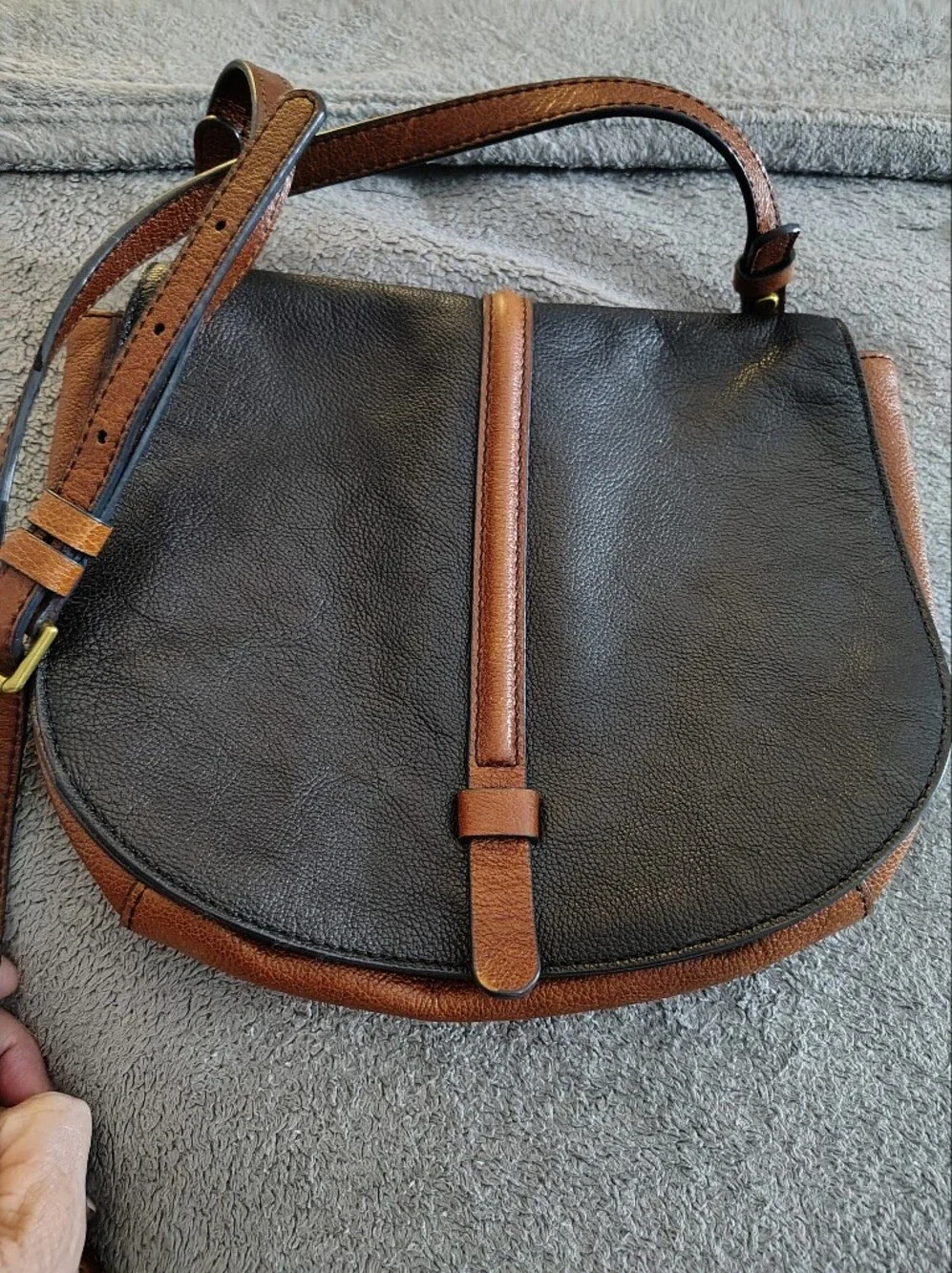 Vintage Fossil Classic Two-Tone Leather Saddle Bag - Black and Brown